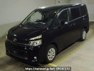 Toyota Voxy ZRR75G