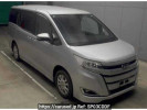 Toyota Noah ZRR80G