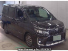 Toyota Voxy ZRR80W