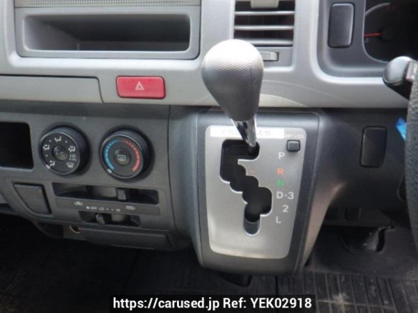 Used 2006 AT toyota hiace-van KDH205V Image[17]