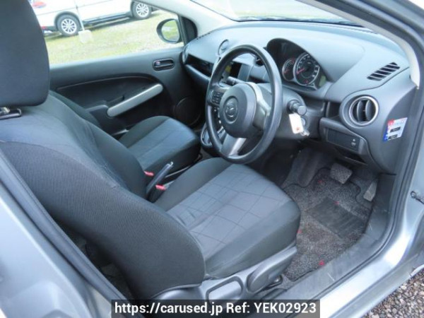 Used 2013 AT mazda demio DE3FS Image[11]