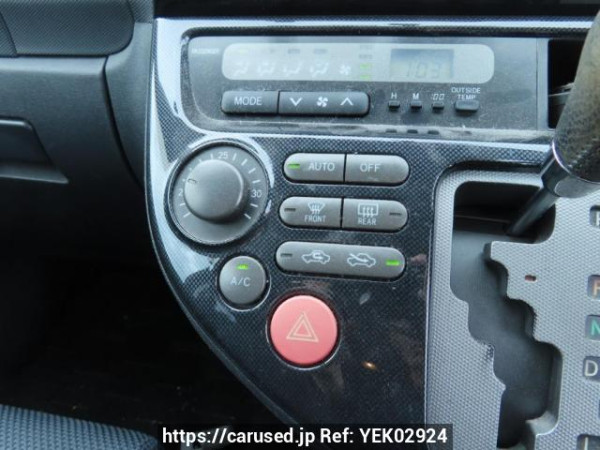 Used 2003 AT toyota wish ZNE10G Image[29]