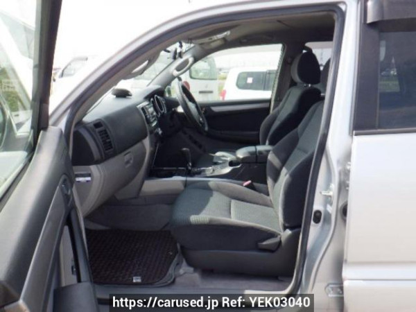 Used 2005 AT toyota hilux-surf TRN215W Image[12]