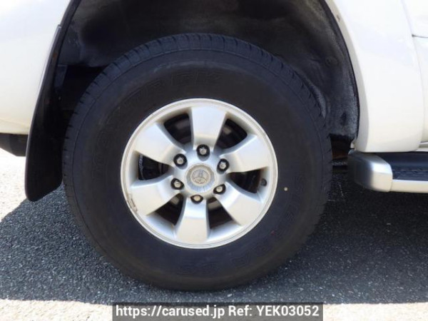 Used 2004 AT toyota hilux-surf RZN215W Image[29]
