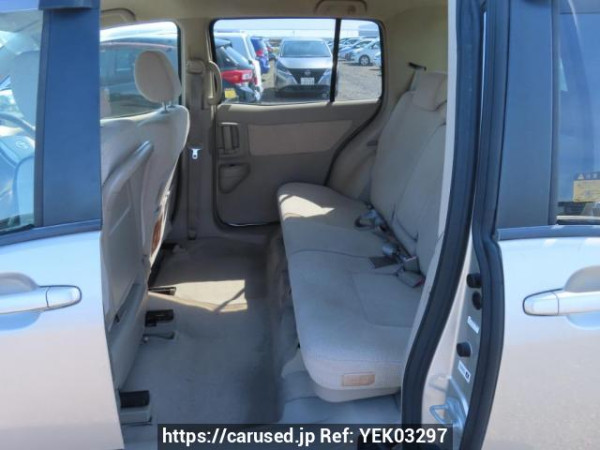 Used 2005 AT toyota raum NCZ20 Image[14]