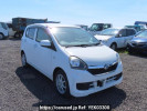 Daihatsu Mira e:S LA300S