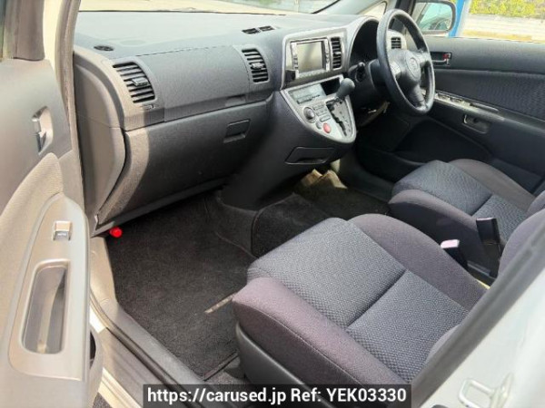 Used 2005 AT toyota wish ZNE10G Image[9]