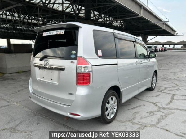 Used 2007 AT toyota noah ZRR75W Image[6]