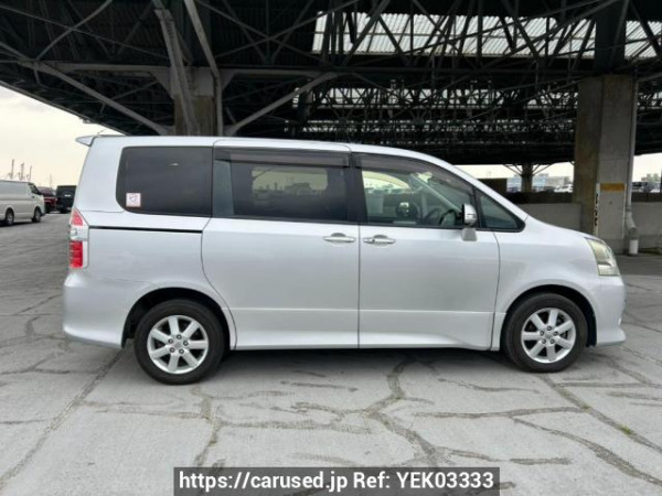 Used 2007 AT toyota noah ZRR75W Image[7]