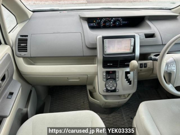 Used 2009 AT toyota noah ZRR70G Image[18]