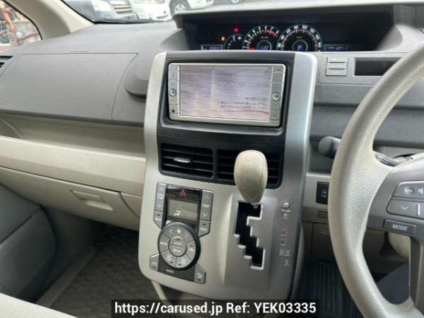 Used 2009 AT toyota noah ZRR70G Image[19]