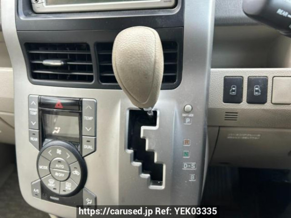 Used 2009 AT toyota noah ZRR70G Image[21]