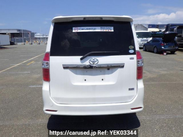 Used 2010 AT toyota noah ZRR70W Image[5]