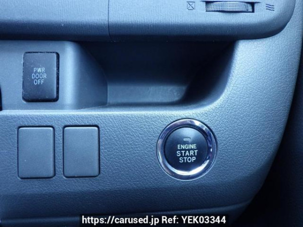 Used 2010 AT toyota noah ZRR70W Image[28]