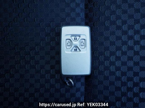 Used 2010 AT toyota noah ZRR70W Image[29]