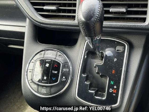 Used 2015 AT toyota voxy DBA-ZRR80W Image[8]