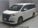 Toyota Noah ZRR80Gカイ