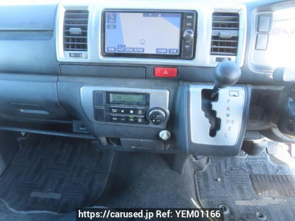 Used 2017 AT toyota regiusace-van KDH201V Image[26]