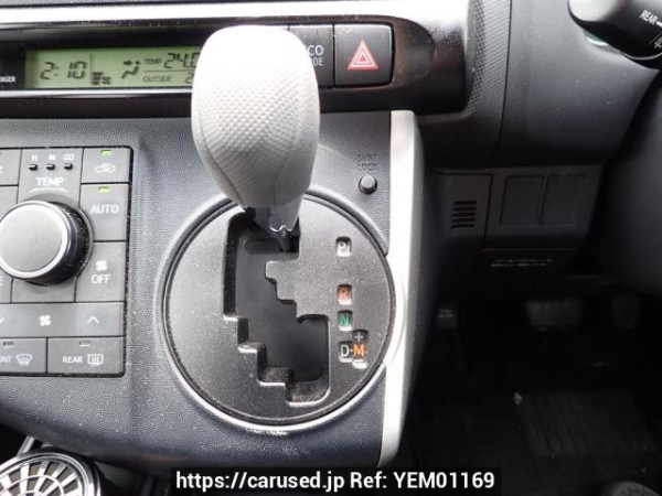 Used 2009 AT toyota wish ZGE20G Image[26]