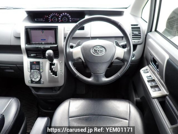 Used 2008 AT toyota voxy ZRR70W Image[20]