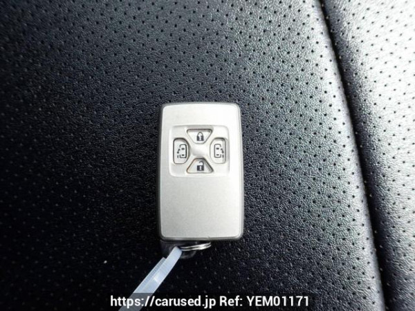 Used 2008 AT toyota voxy ZRR70W Image[30]