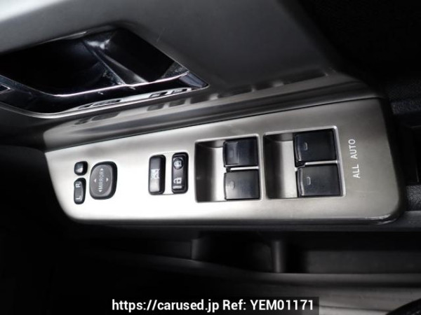 Used 2008 AT toyota voxy ZRR70W Image[31]