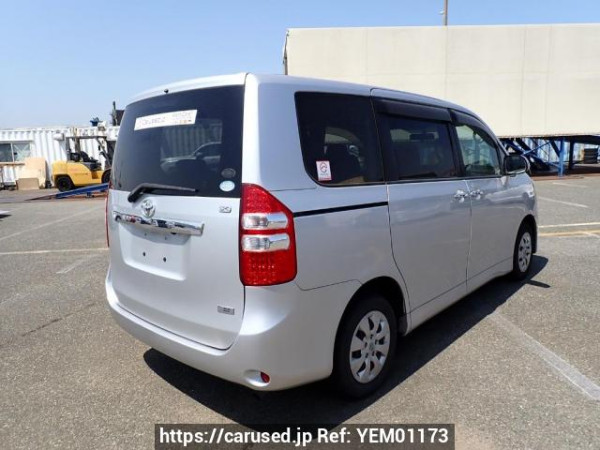 Used 2011 AT toyota noah ZRR70G Image[6]