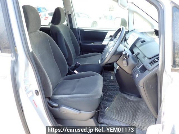 Used 2011 AT toyota noah ZRR70G Image[12]