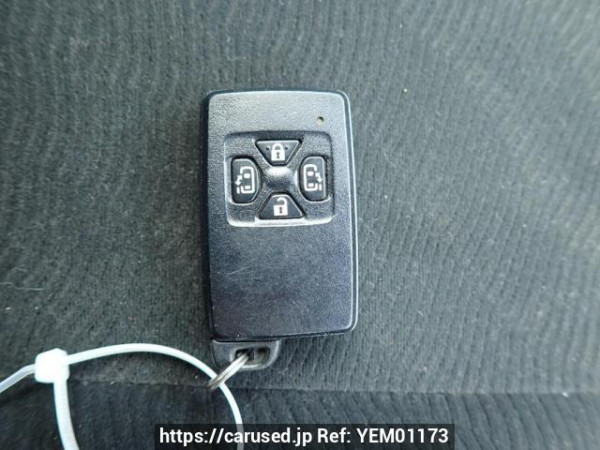 Used 2011 AT toyota noah ZRR70G Image[26]