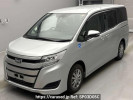 Toyota Noah ZRR80G