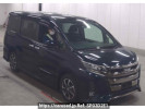 Toyota Noah ZRR80W