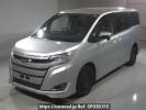 Toyota Noah ZRR85G