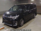 Toyota Voxy ZWR80W