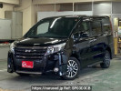 Toyota Noah ZRR85W