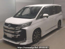 Toyota Noah ZWR90W