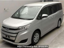 Toyota Noah ZRR80G