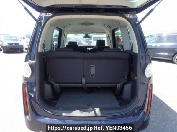 Used 2011 AT mazda biante CCEFW Image[8]