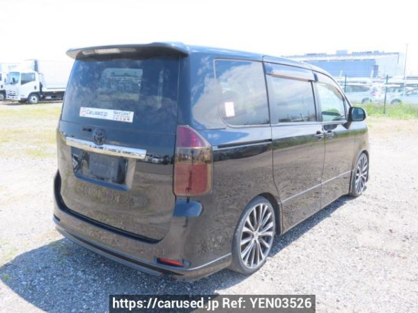 Used 2007 AT toyota noah ZRR70W Image[6]