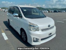 Toyota Voxy ZRR70W