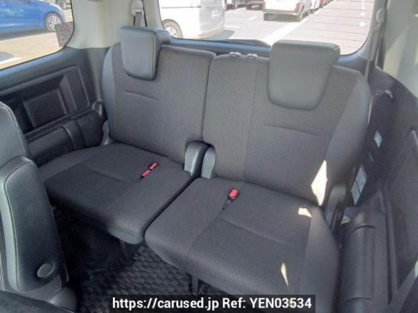 Used 2013 AT toyota voxy ZRR70W Image[16]