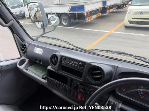 Used 2014 MT toyota toyoace-route-van XZC605V Image[9]