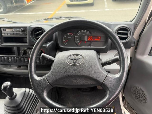 Used 2014 MT toyota toyoace-route-van XZC605V Image[10]