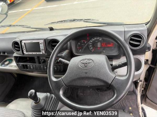 Used 2014 MT toyota dyna-route-van XZC605V Image[10]