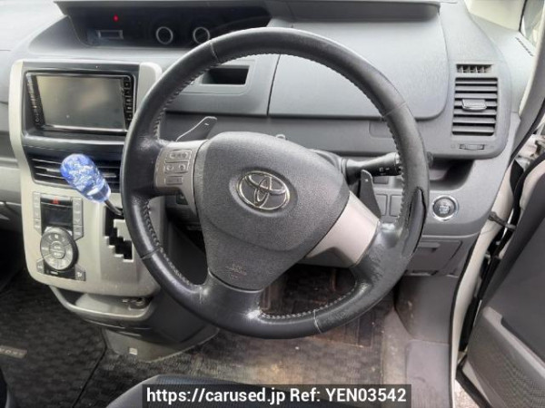 Used 2009 AT toyota voxy ZRR70W Image[12]