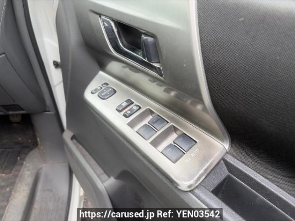 Used 2009 AT toyota voxy ZRR70W Image[16]