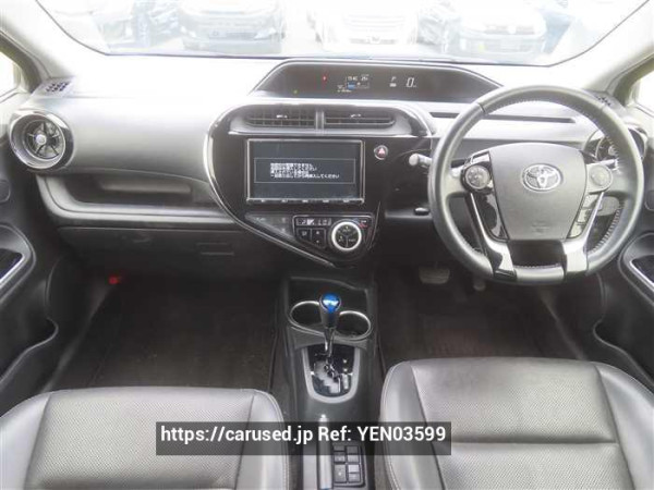 Used 2018 CVT toyota aqua NHP10 Image[10]
