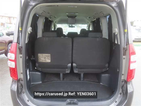 Used 2013 CVT toyota noah ZRR70 Image[21]
