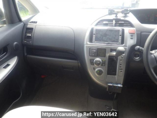 Used 2005 AT toyota ractis SCP100 Image[16]