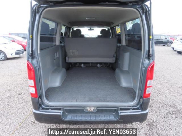 Used 2005 AT toyota regiusace-van KDH205V Image[8]