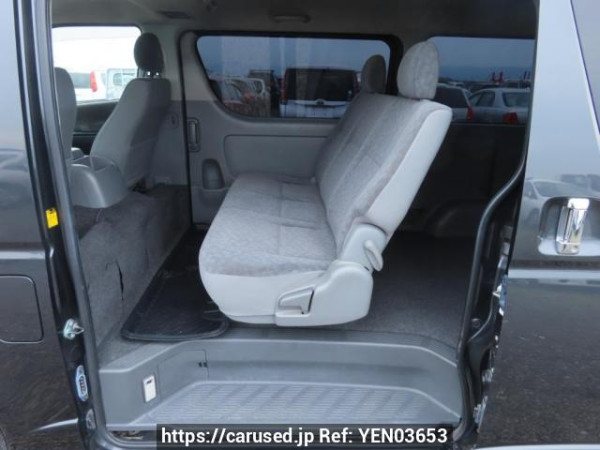 Used 2005 AT toyota regiusace-van KDH205V Image[14]
